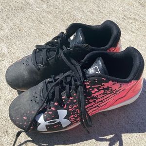Girls under armour softball cleats
